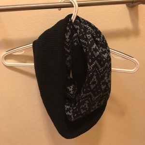Vera Wang infinity scarf